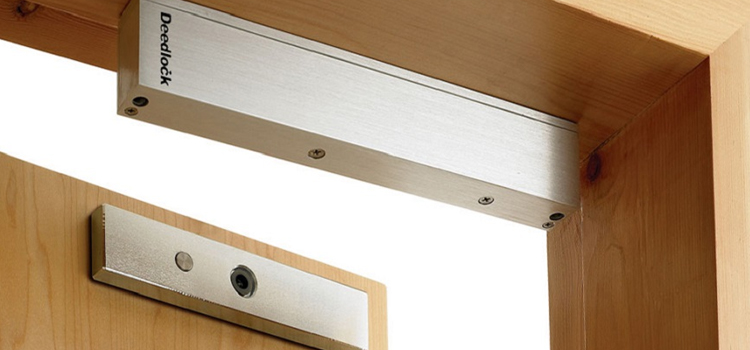 Magnetic lock installation Oasis